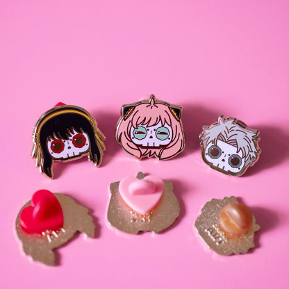 [BUNDLE] Spy x Family Skull Gold Plated Hard Enamel Pins